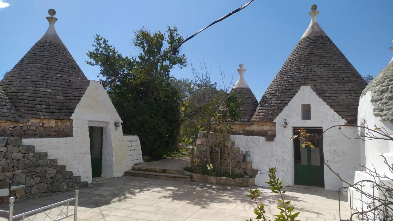 אוסטוני Trulli Di Ivana מראה חיצוני תמונה